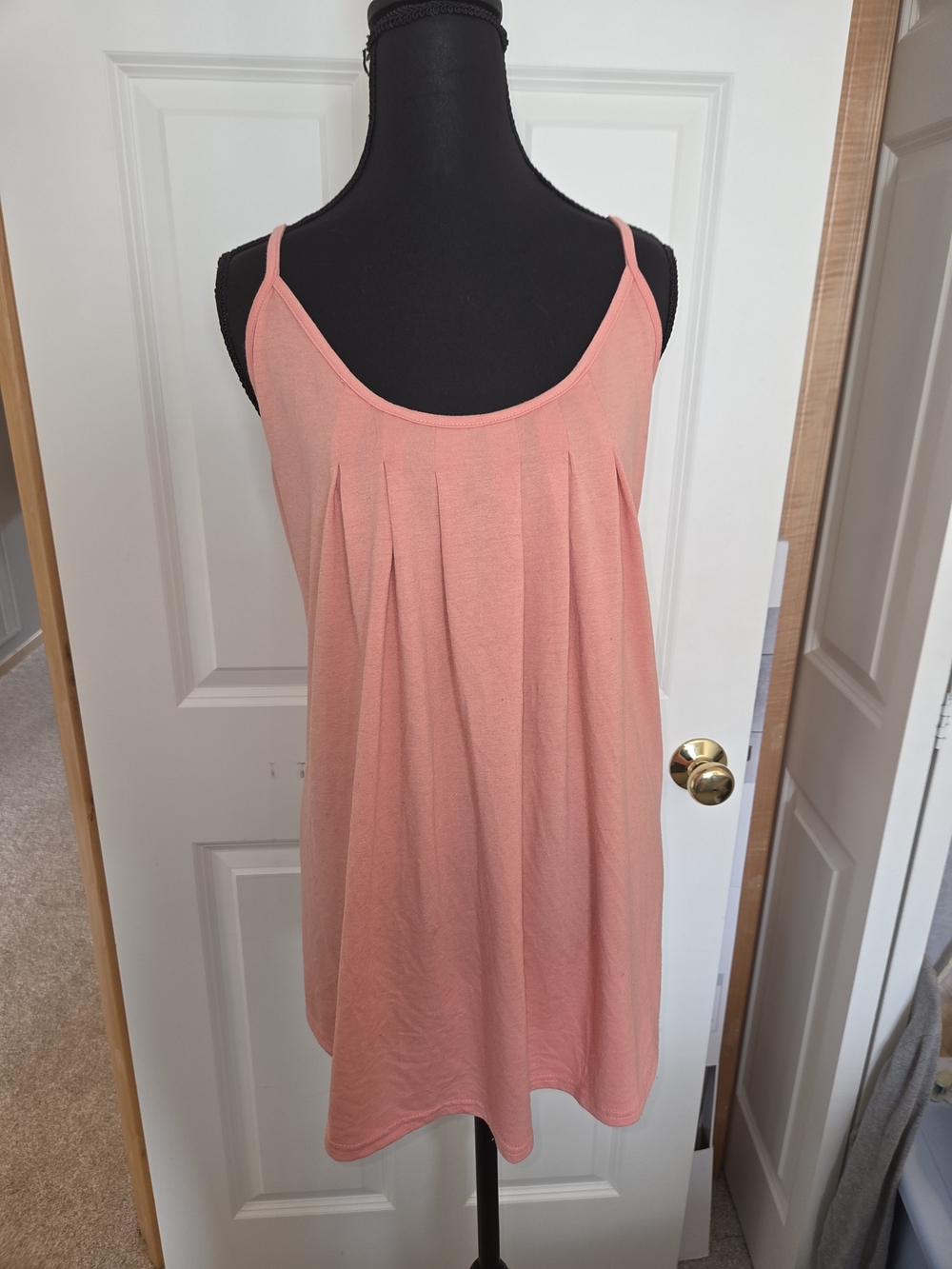 Amazon Essentials Peach-Coral Pleated Sleeveless Camisole with Adjustable Straps